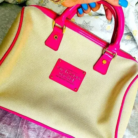 Vintage Victoria secret sexiest on earth bag - Picture 1 of 4